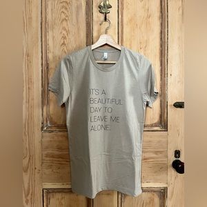 Women’s small sand tshirt